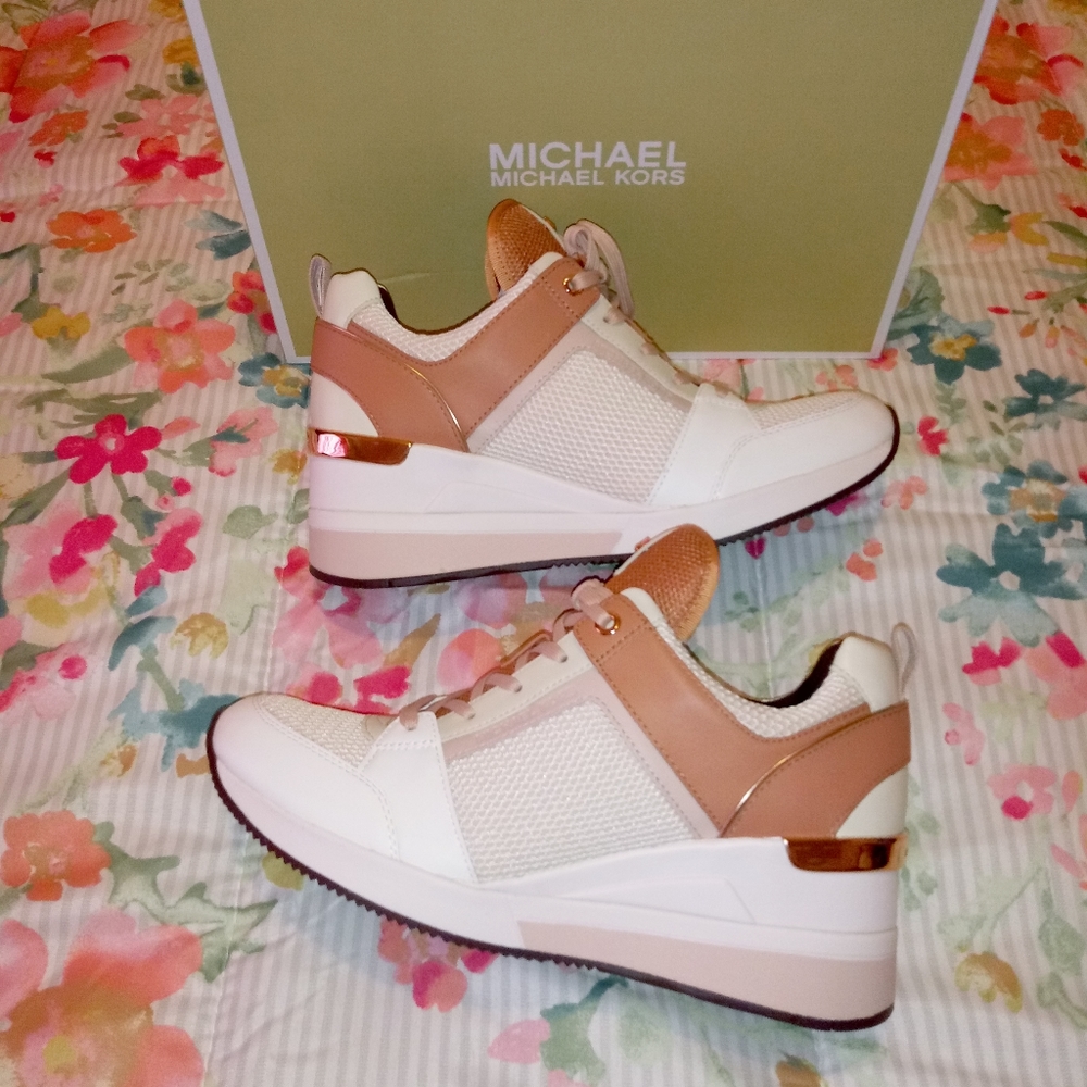 Michael Kors Georgie Trainer Sneakers - Picture 11 of 12